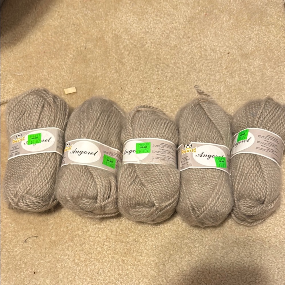 Vintage Angorel Yarn Bundle in Dune